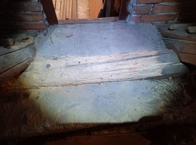 Fuz&aacute;č krovov&yacute;