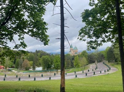 A - nejednoznačne určen&yacute;, nie sme si ist&iacute;
